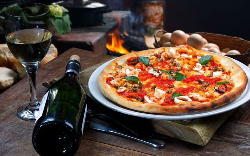 Imagem Como harmonizar vinhos com pizza?