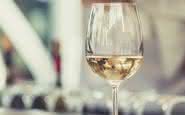 Existem mais de 3.300 emojis cadastrados, mas para o vinho há apenas a garrafa, o espumante e o vinho tinto